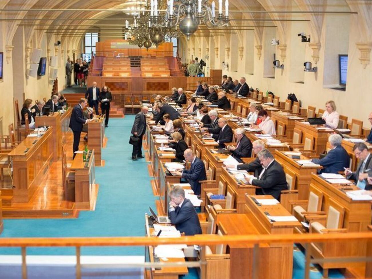 За постановление проголосовали 38 сенаторов