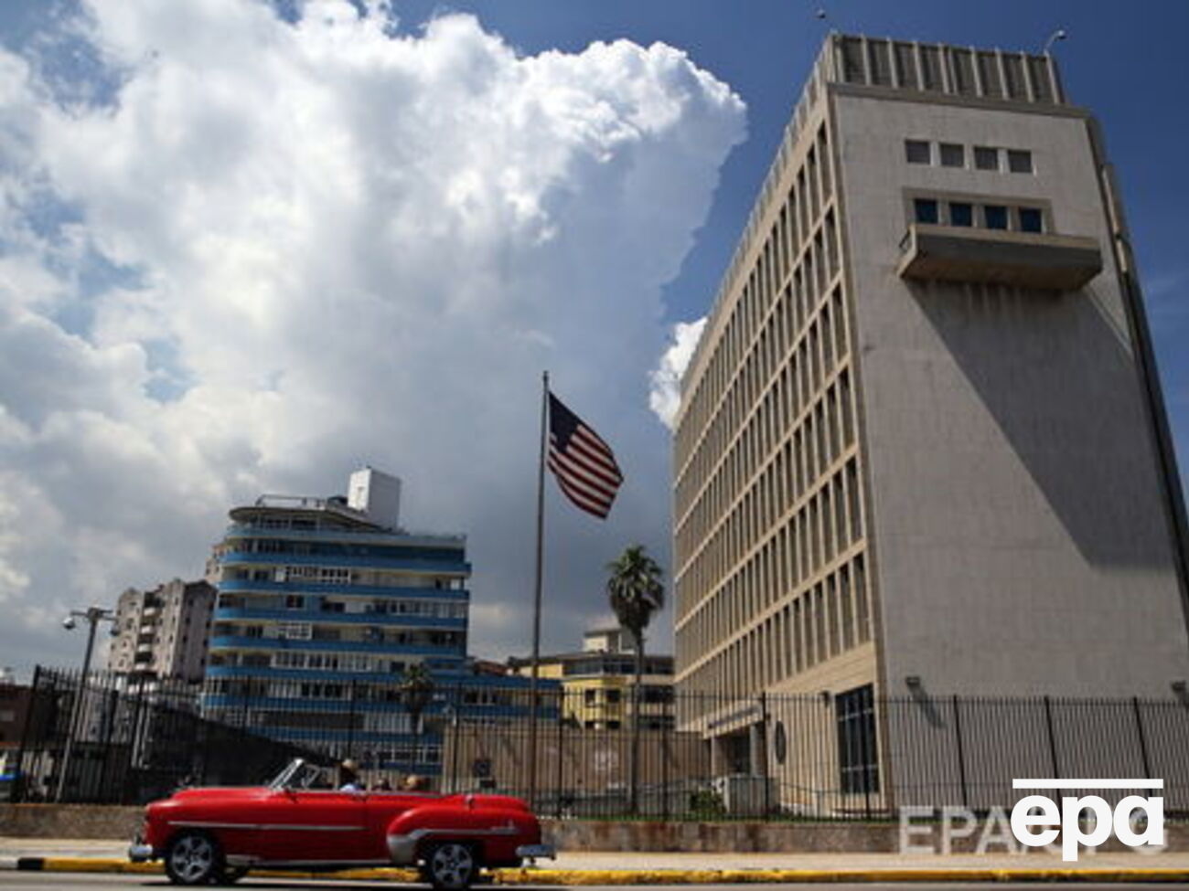 От акустической атаки пострадали 16 сотрудников посольства США в Гаване