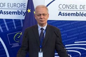 Вовк: Банковая пытается ничтожной "новостью" обо мне перебить дипломатический провал