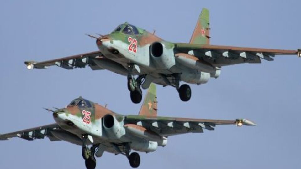 В Казахстан начали прибывать российские военные