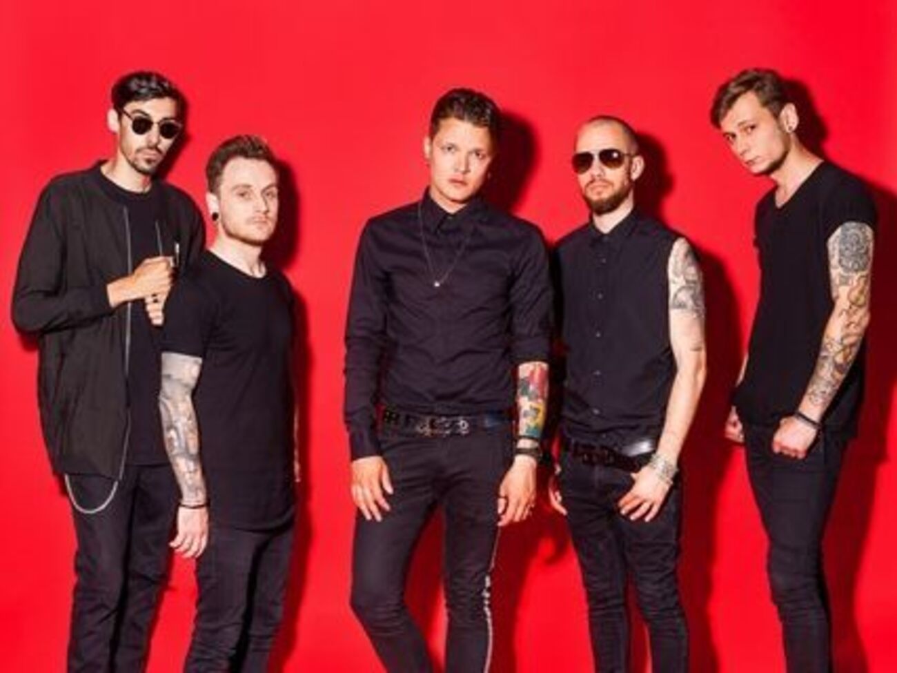 Галич (на фото в центре):&nbsp;Этой безумной весной мы мечтали об одном&nbsp;&ndash; вернуться в студию и работать над новой музыкой