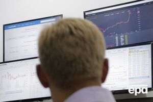 Вартість біткоіна під час торгів піднімалася до $5856,1