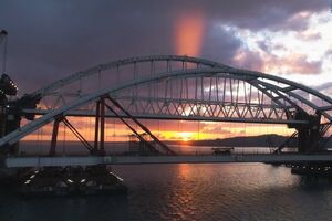 Судоходство под арками Керченского моста открыли досрочно