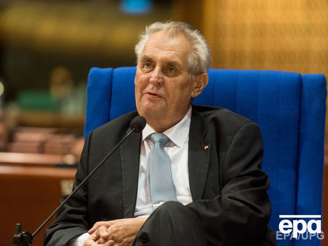 Земан заявил, что не будет просить извинений
