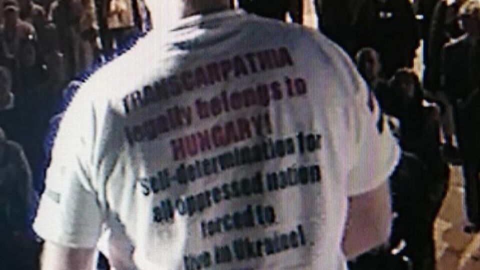 В Будапеште проходит акция сторонников "самоопределения Закарпатья"