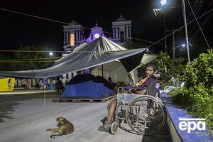 Подземные толчки зафиксировали вечером 13 октября (по местному времени)