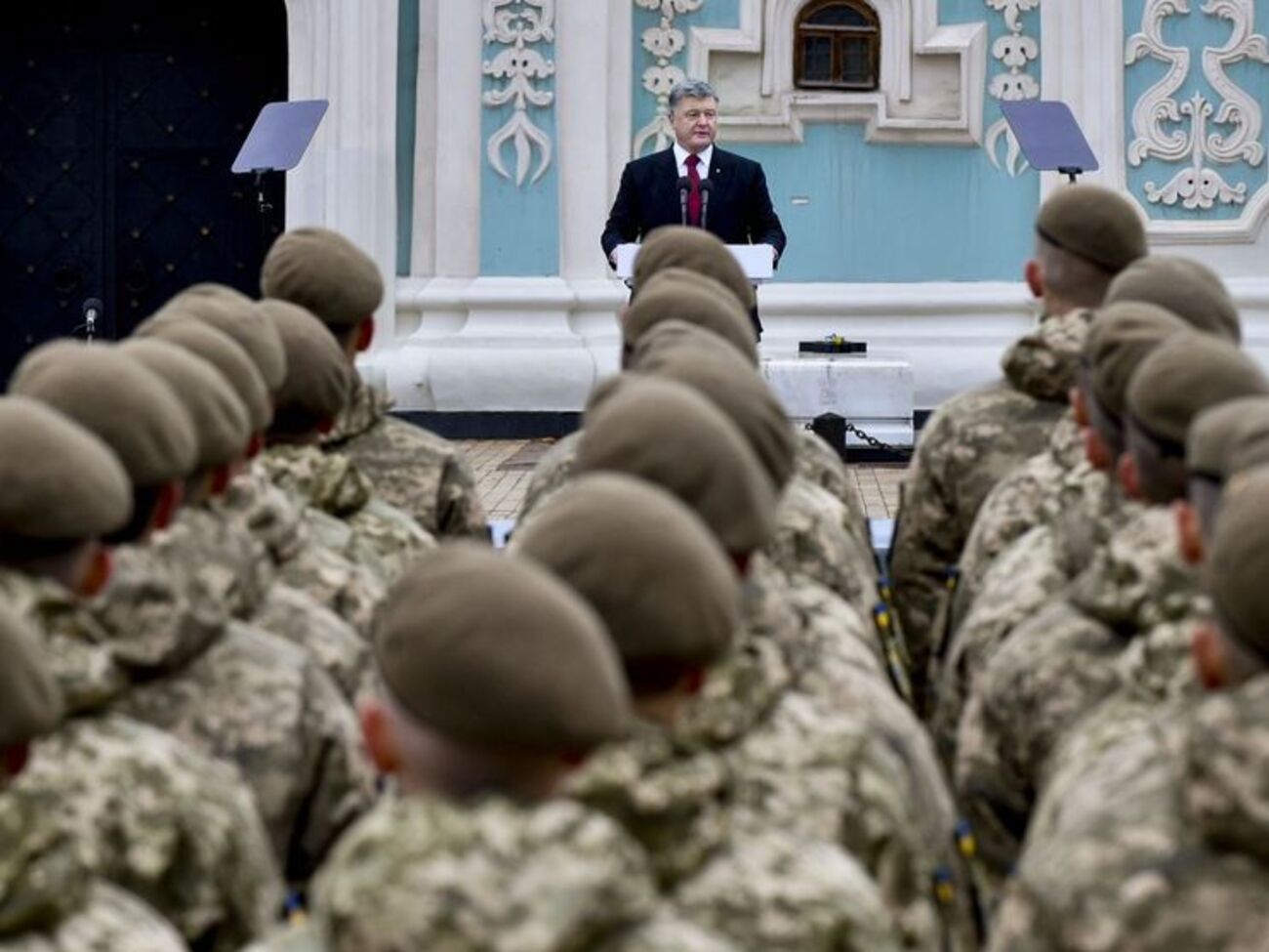 Порошенко: Украина обязательно станет членом Альянса