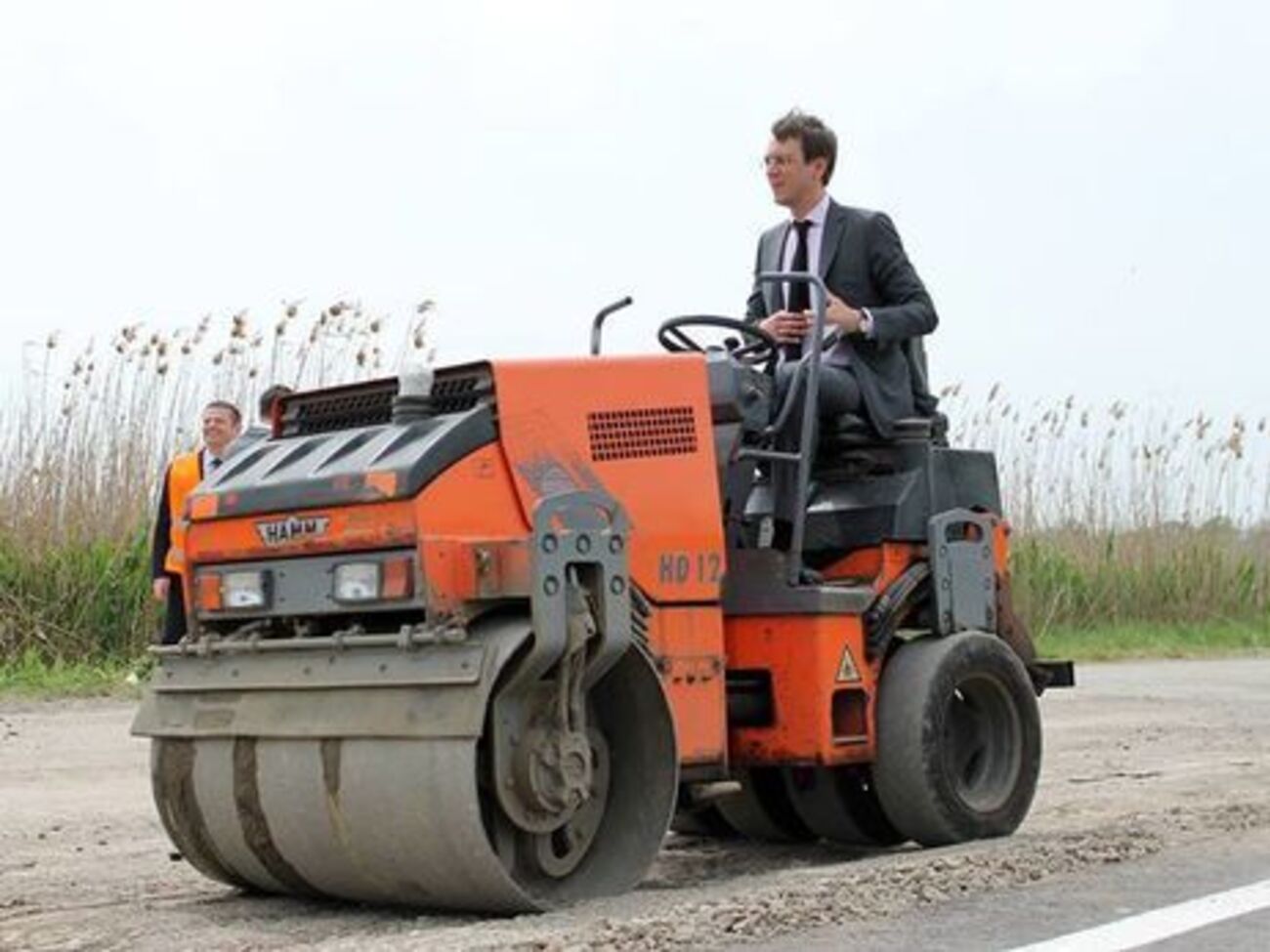 Омелян анонсировал строительство нового автобана