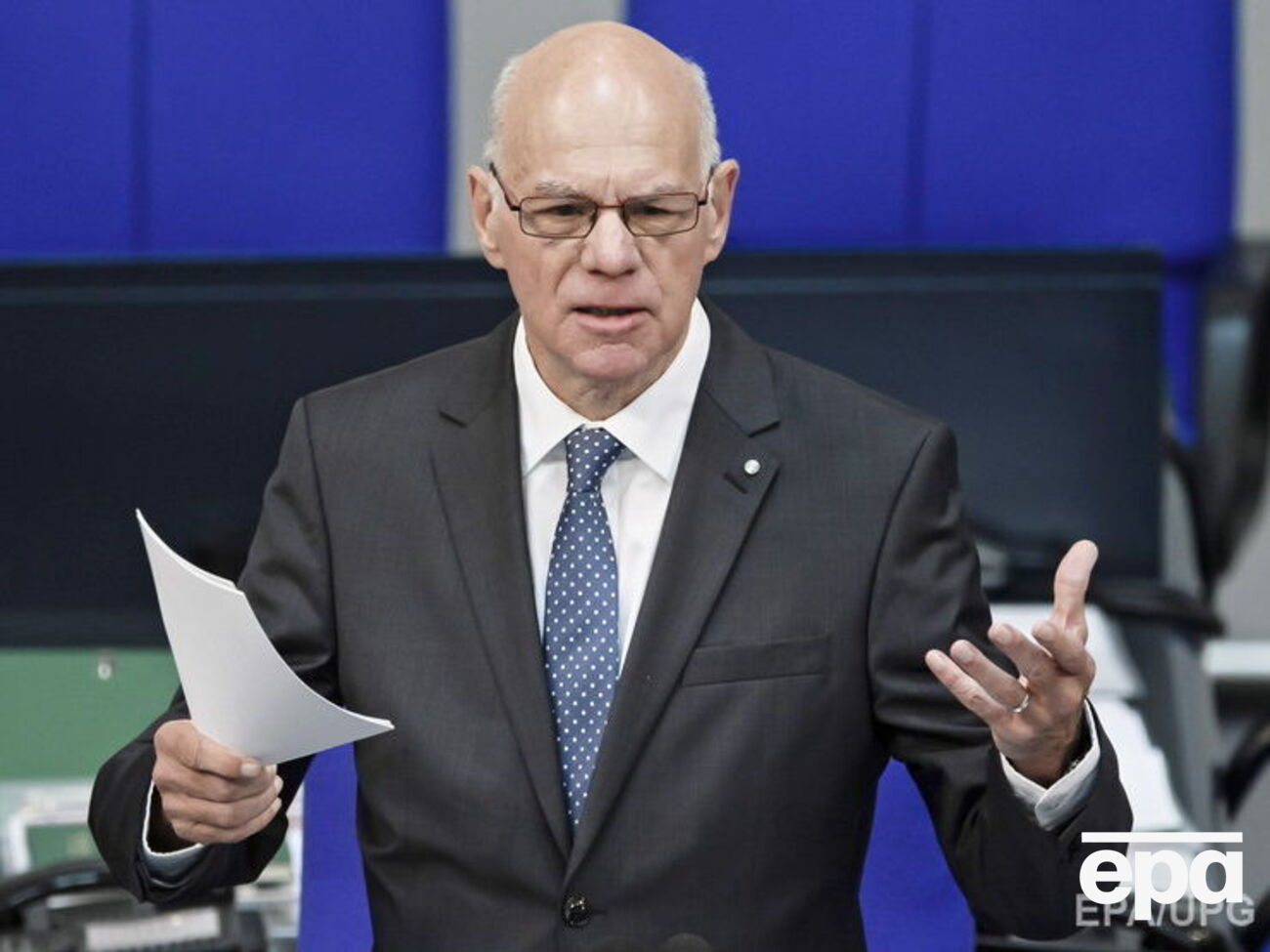 Ламмерт заявил, что солидарен с Сенцовым и Серебренниковым