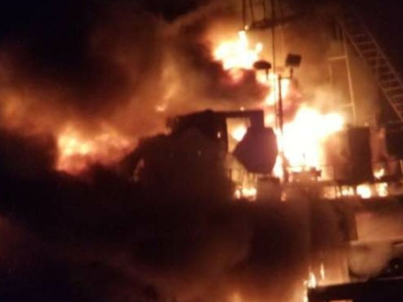 В результате взрыва пострадало как минимум семь человек