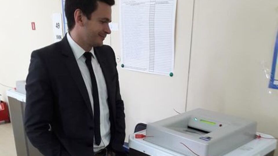 Яшин: Женщина предпенсионного возраста смотрела на меня испуганными глазами и говорила: "А вы точно не будете меня обижать?"