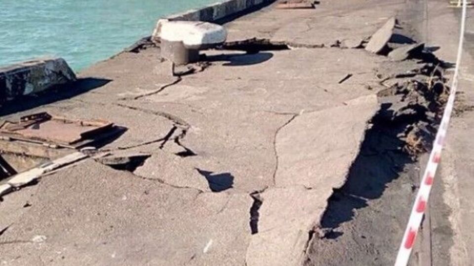 Причал не вывели из эксплуатации, разгрузка импортного коксующегося угля идет по графику