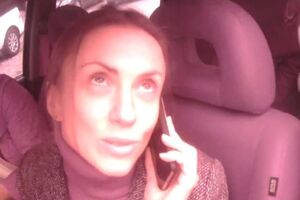 Женщина отказалась предъявлять патрульным удостоверение личности