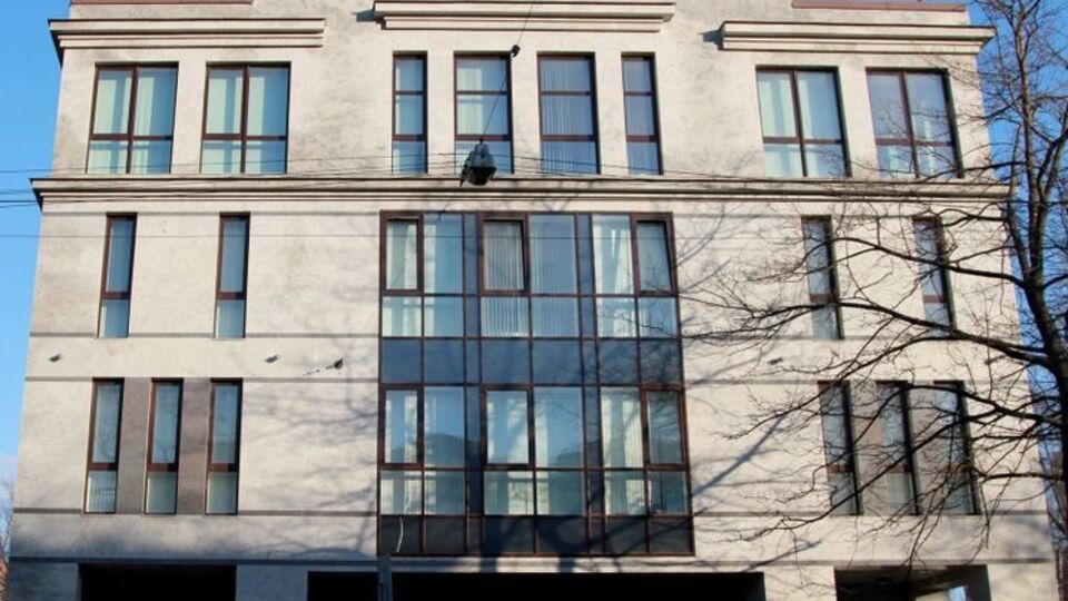 За даними російських ЗМІ, "фабрика тролів" розташована за адресою Савушкіна, 55 у Санкт-Петербурзі