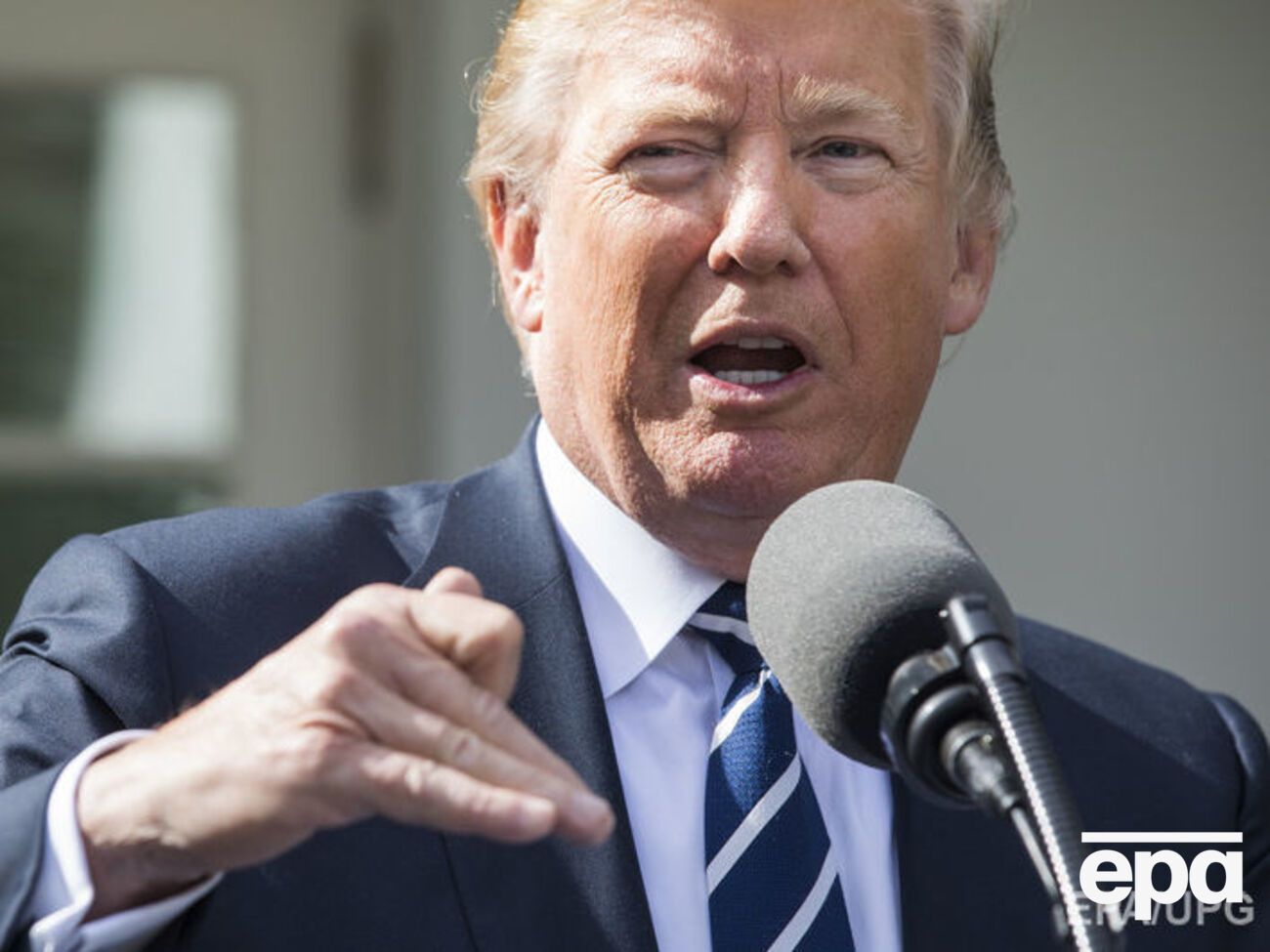 Трамп сподівається, що Клінтон знову балотуватиметься у президенти