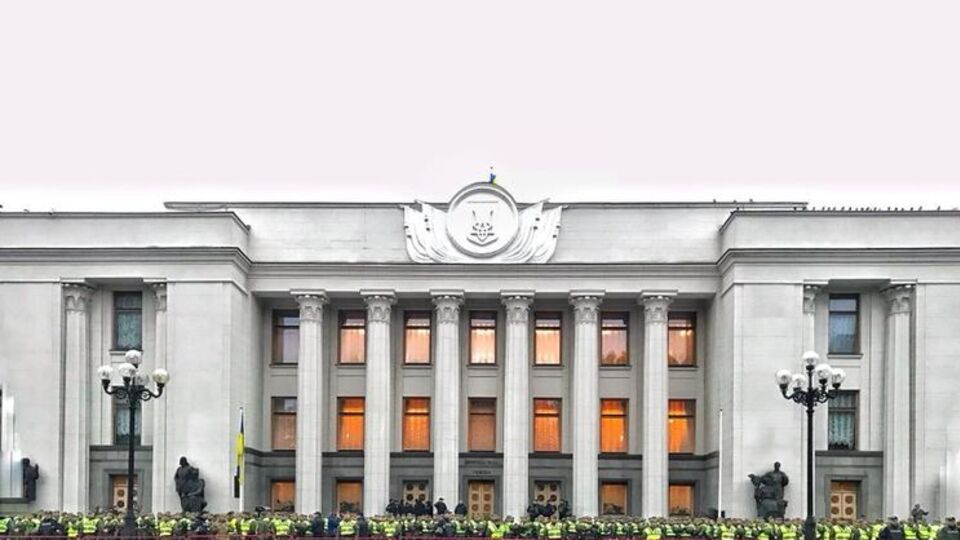 Найєм заявив, що урядовий квартал перекрито