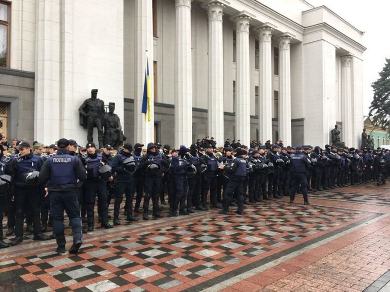К охране общественного порядка привлекли 3,5 тыс. правоохранителей