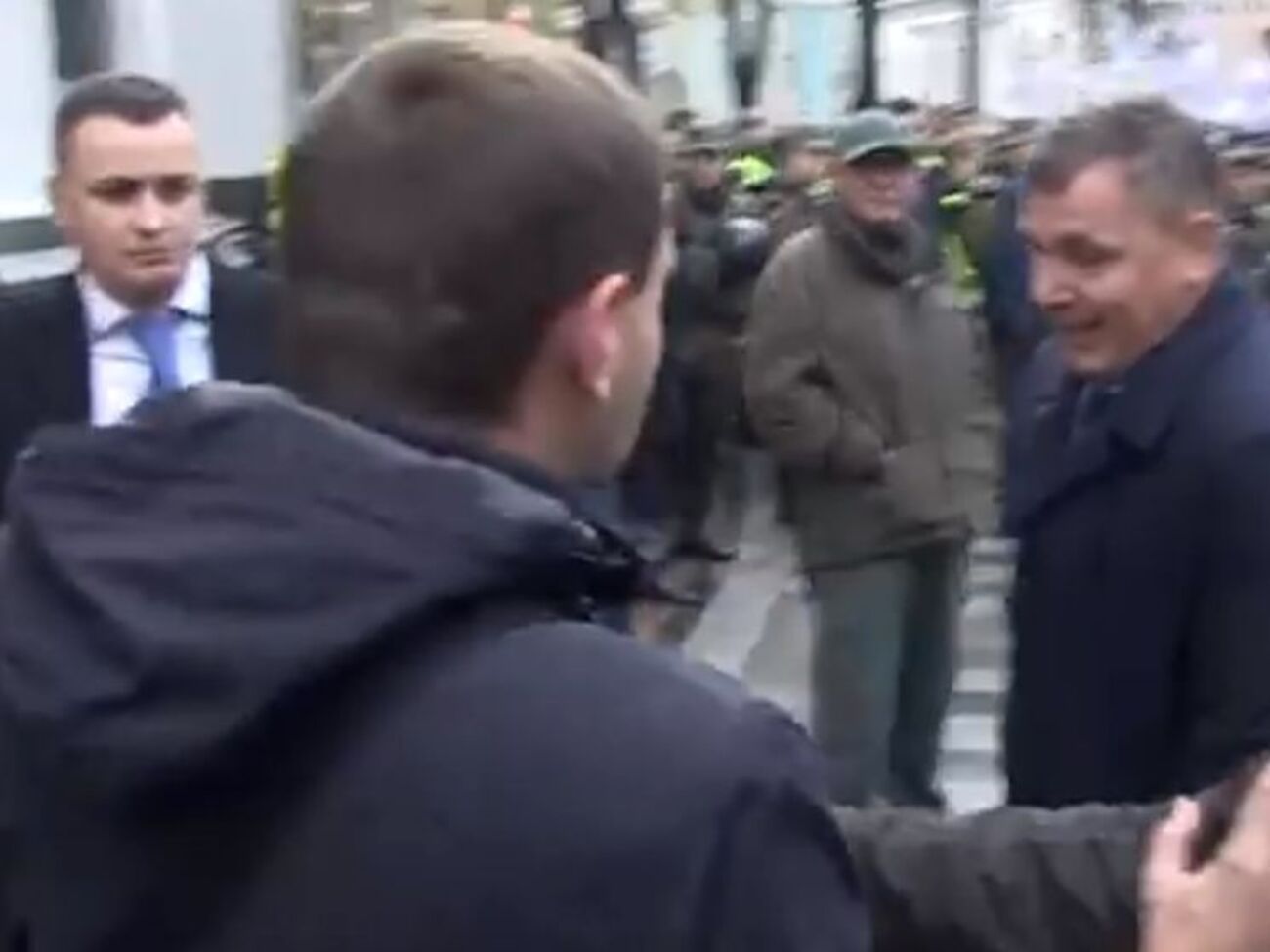 Парасюк &ndash; Гелетею: Хто гівнюк, я гівнюк?