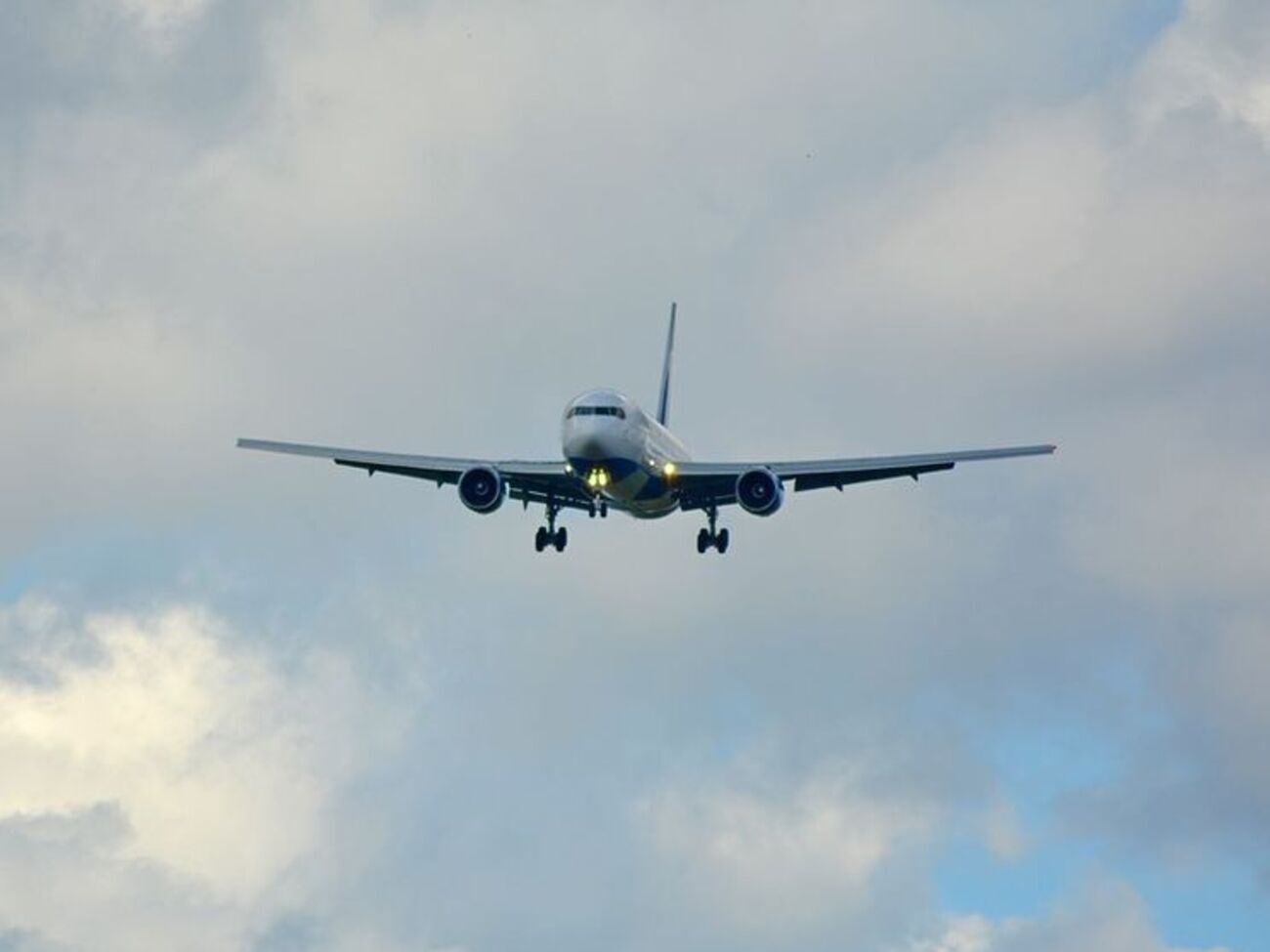 Рада національної безпеки Туреччини рекомендувала закрити небо над країною для рейсів до іракського Курдистану і з нього