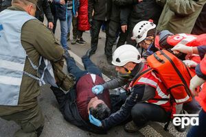 Травмованим демонстрантам надали допомогу на місці подій