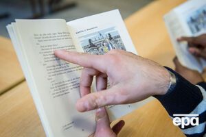 Вместо русского языка в школе увеличили количество часов английского