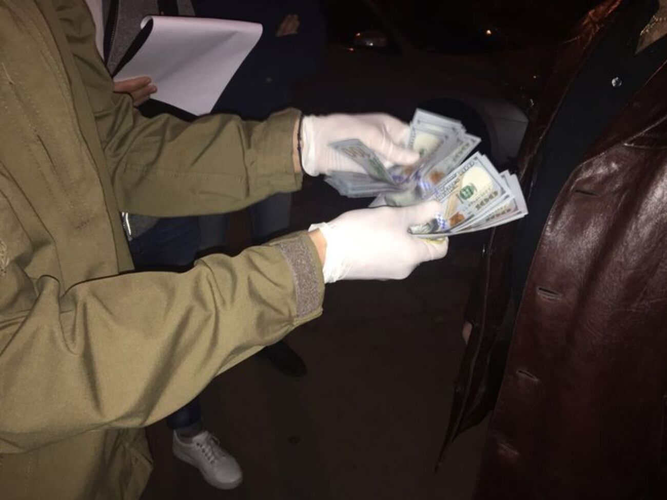 Полковника задержали при получении неправомерной выгоды, утверждают в военной прокуратуре