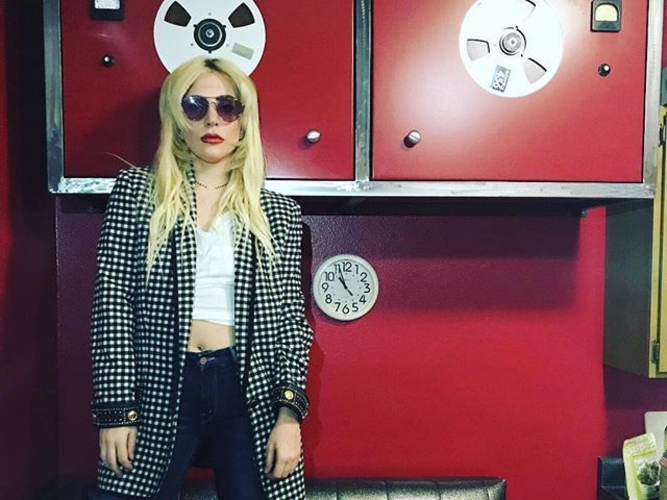 Леди Гага показала новые фото