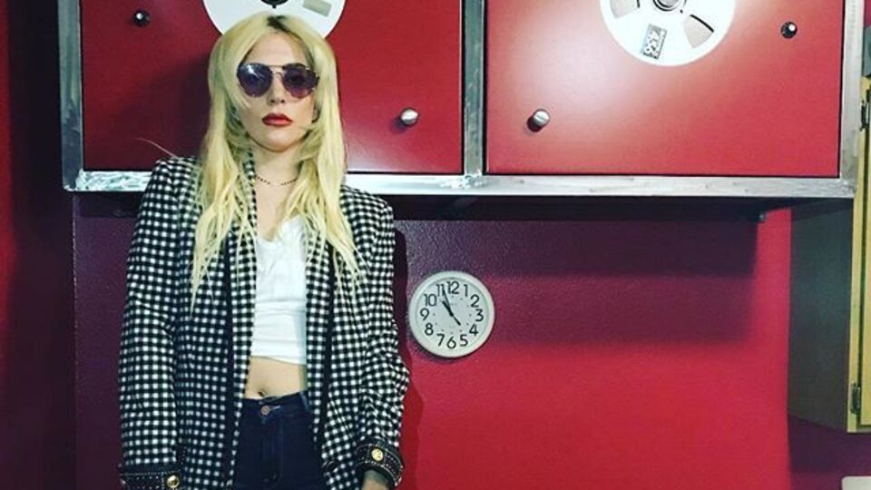 Леди Гага показала новые фото