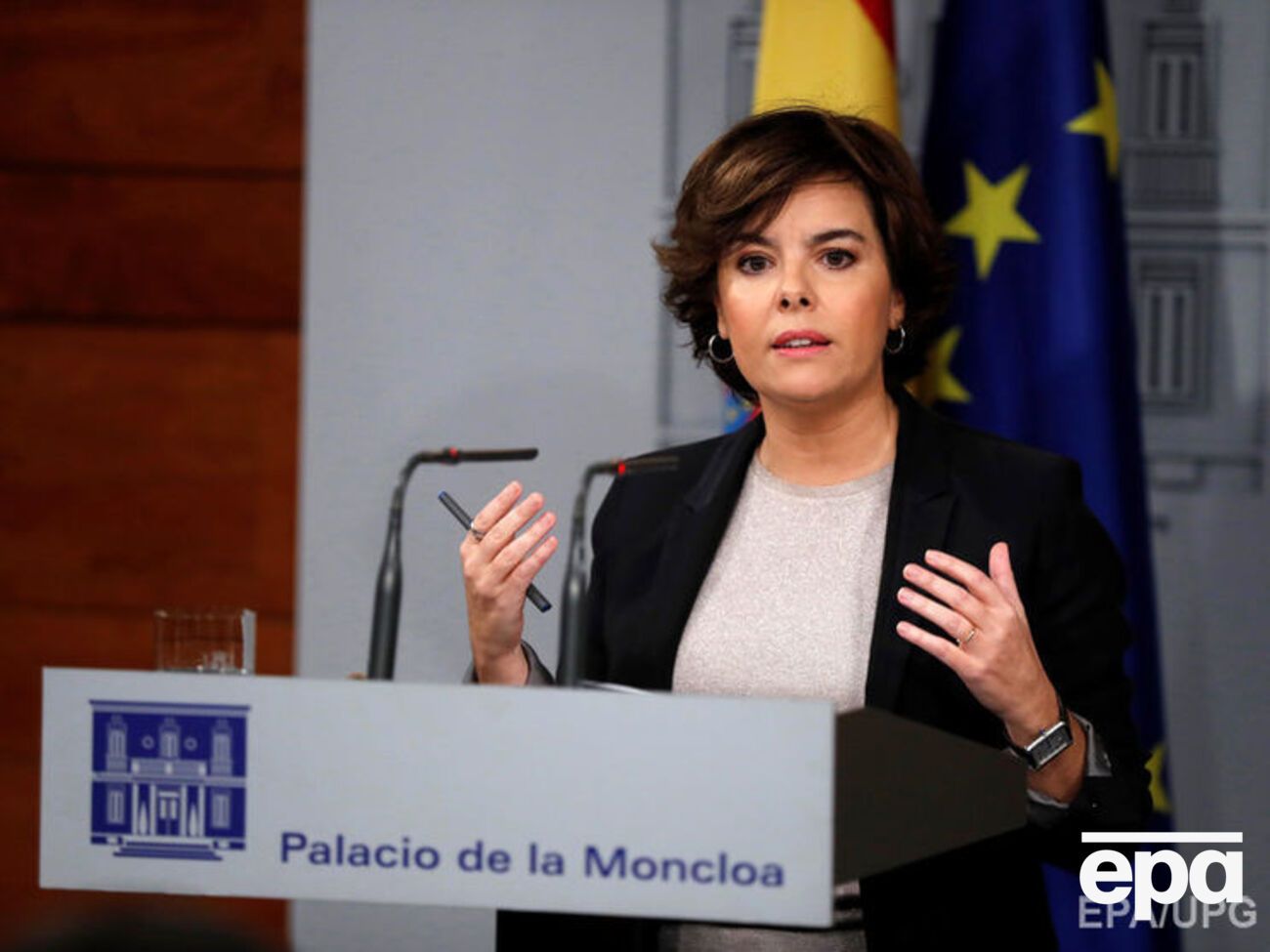 Срок ультиматума истекает через сутки, напомнила сегодня утром замглавы правительства Испании