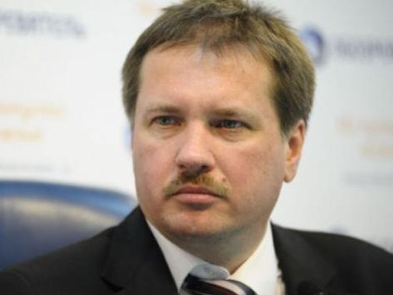 Саакашвили распорядился устанавливать палатки, а послушные хохлы бросились все выполнять