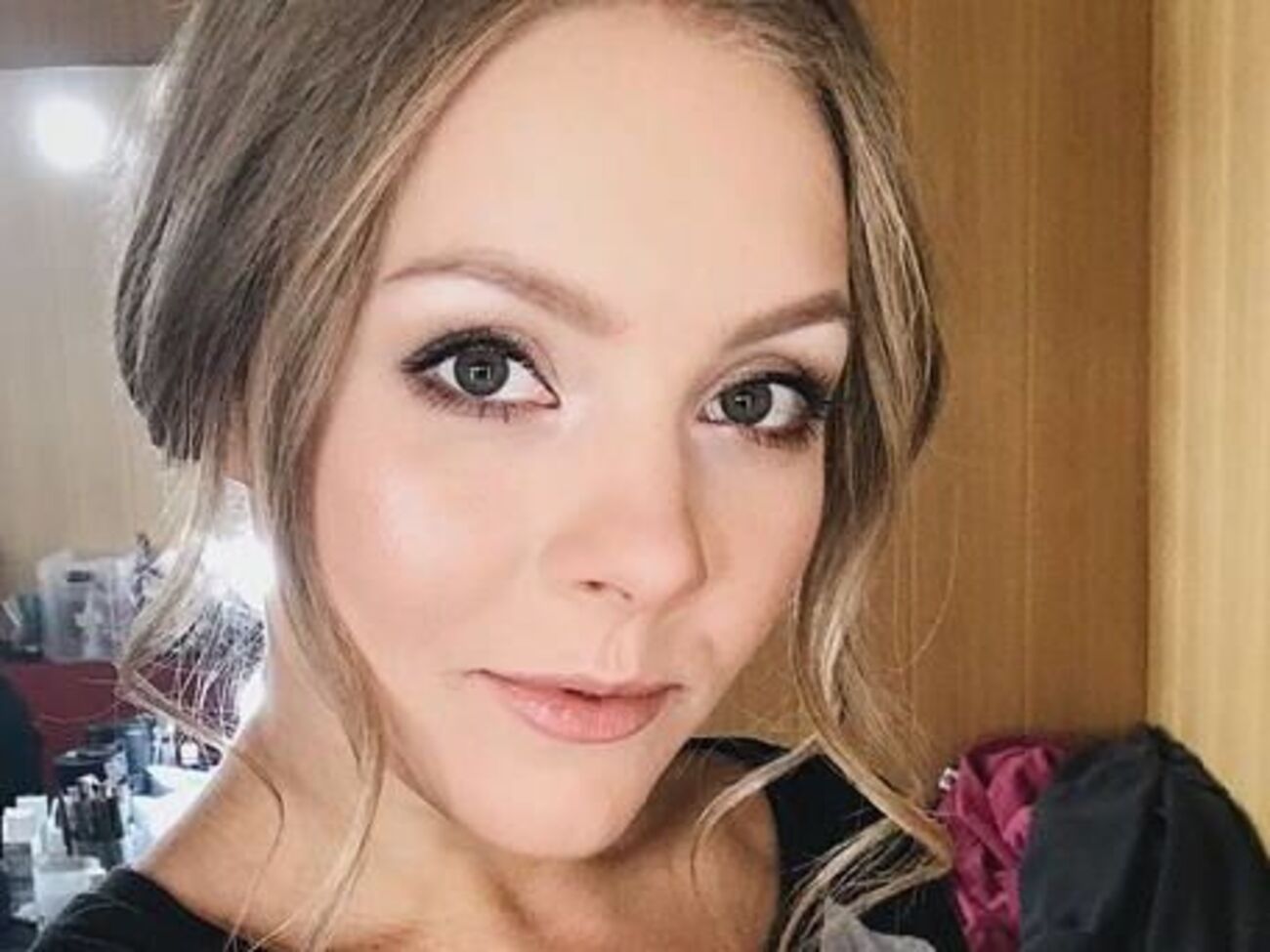 Шоптенко: Два года назад в этот день я познакомилась с хулиганом в библиотеке. Год назад в этот день я вышла за него замуж