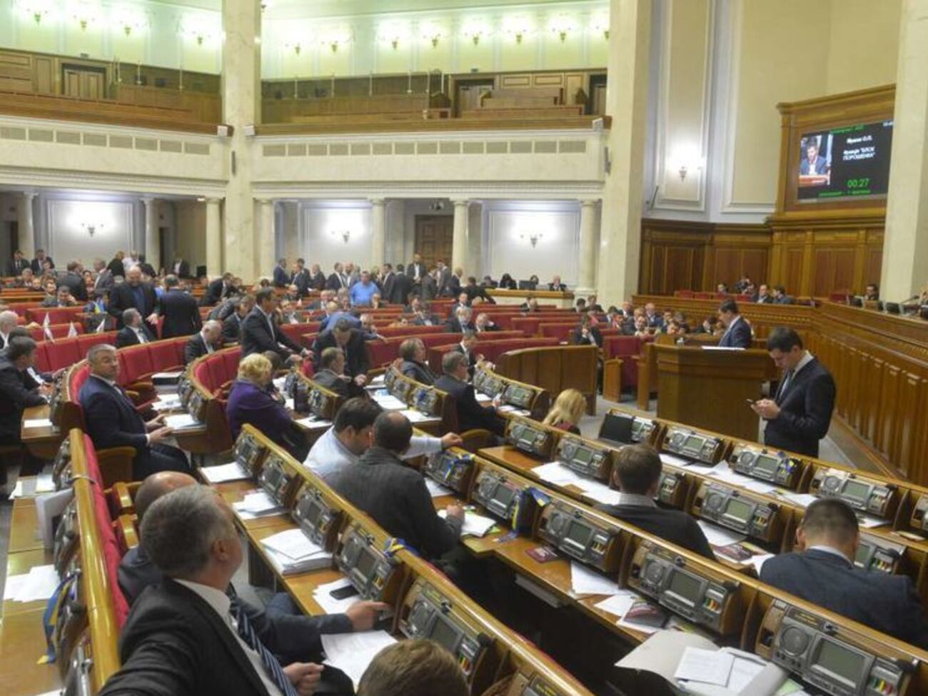 Рада уже завтра сможет рассмотреть законопроекты о снятии неприкосновенности, если нардепы согласятся включить их в повестку дня