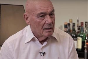 Познер: Я вважаю, публіка має право знати, що ця людина говорить