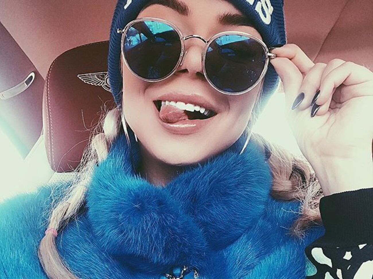 Гросу показала знімки в оточенні цуценят