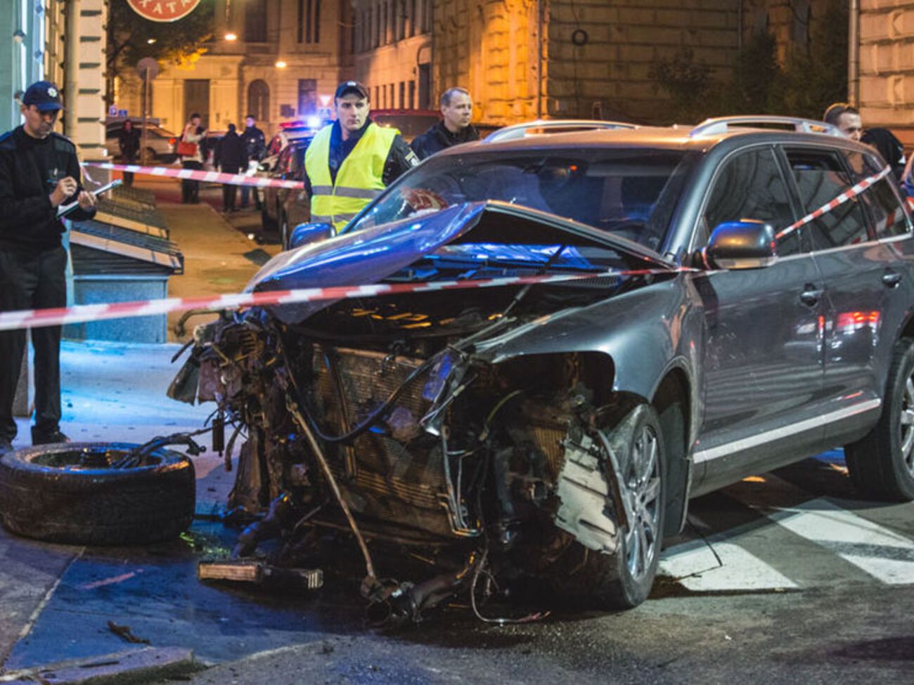 Унаслідок ДТП загинуло шестеро людей, ще двоє перебувають у тяжкому стані