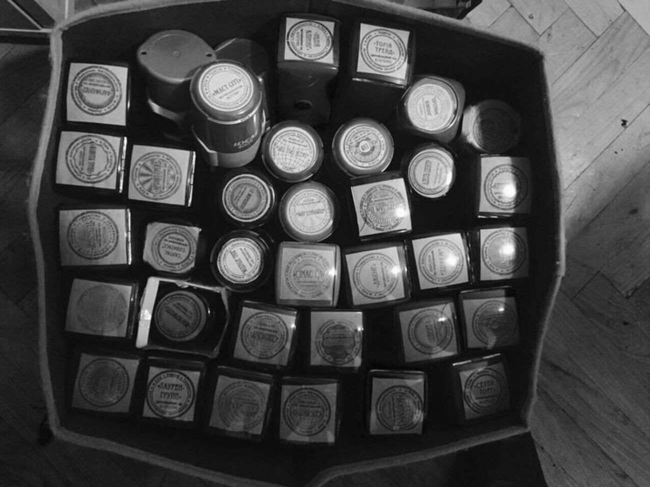 Во время обыска были изъяты печати украинских и иностранных компаний