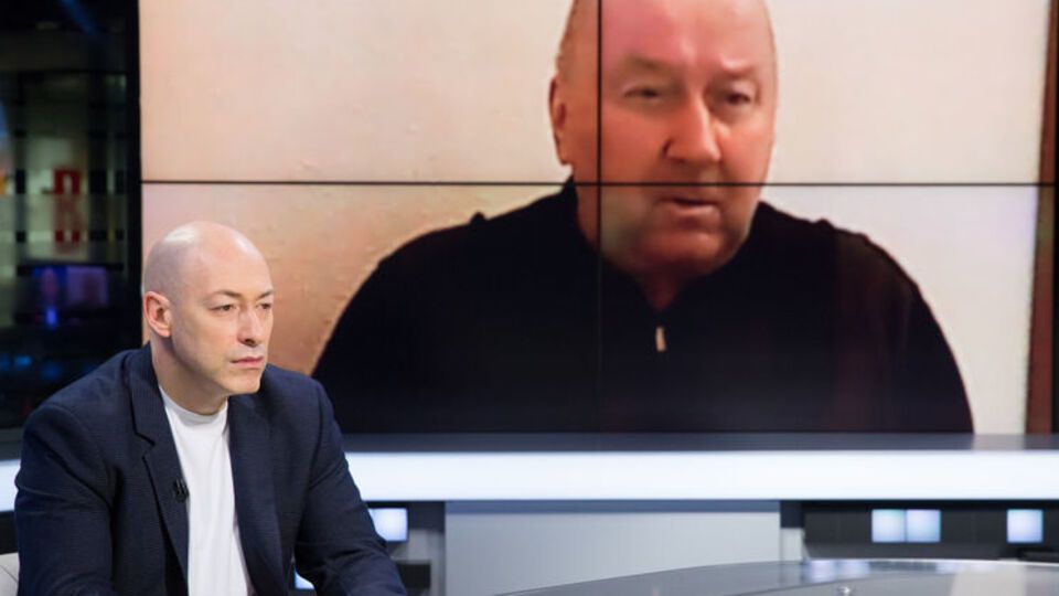 Коржаков: Я чув, що він когось підставив, що замість нього загинув двійник, – усе це нісенітниця!