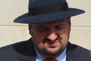 В самолет ворвались люди и задержали Розенблата – адвокат