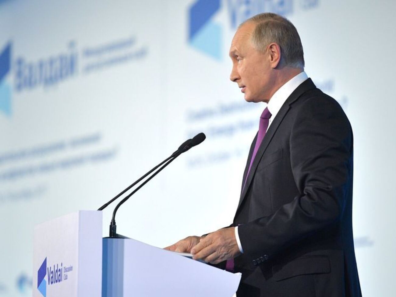 Путін: Будемо прагнути до виконання цих самих Мінських угод
