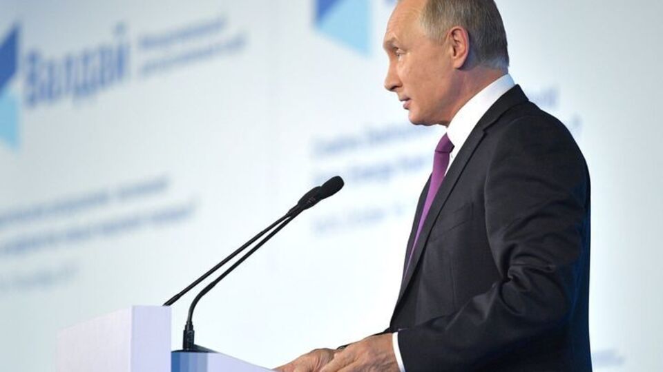 Путін: Будемо прагнути до виконання цих самих Мінських угод