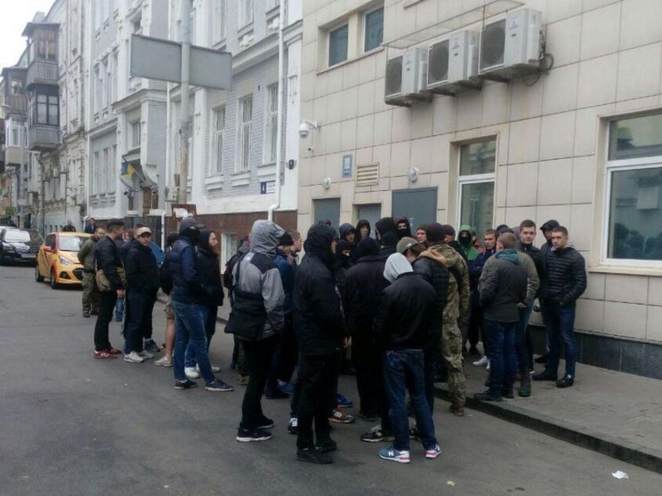 В драке пострадали два представителя ОО "Майдан"