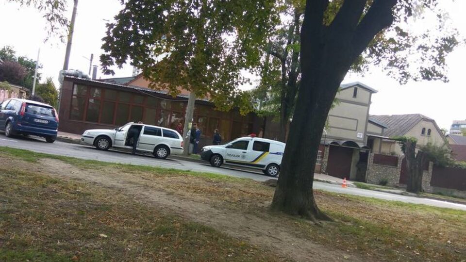 Стрелок попал в живот охраннику Саргсяна, он в реанимации