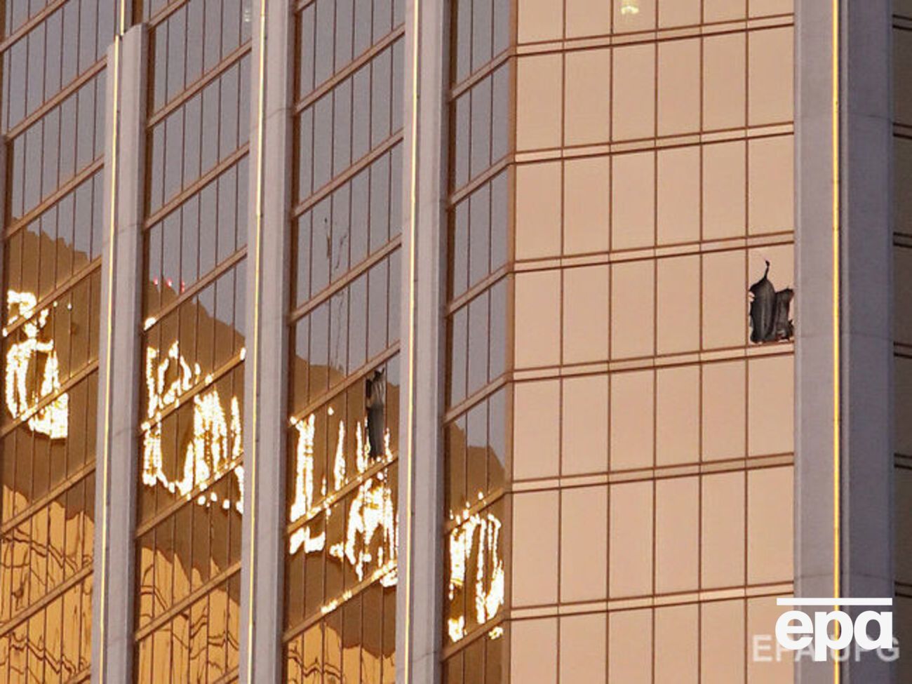 Стрелок вел огонь из окон отеля&nbsp;Mandalay Bay Resort and Casino