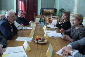 Гриневич провела зустріч із керівництвом Чернівецької області