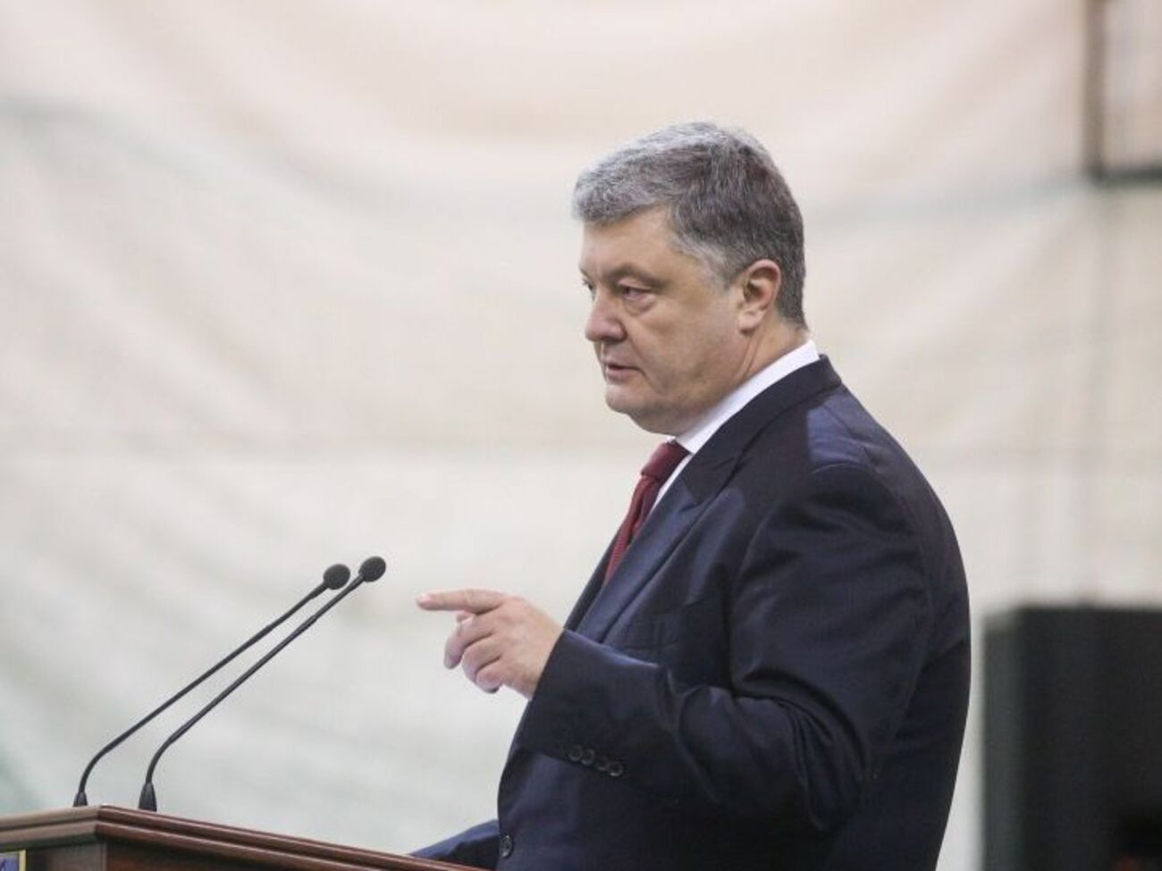 Порошенко: Люди раскусили организаторов акции протеста
