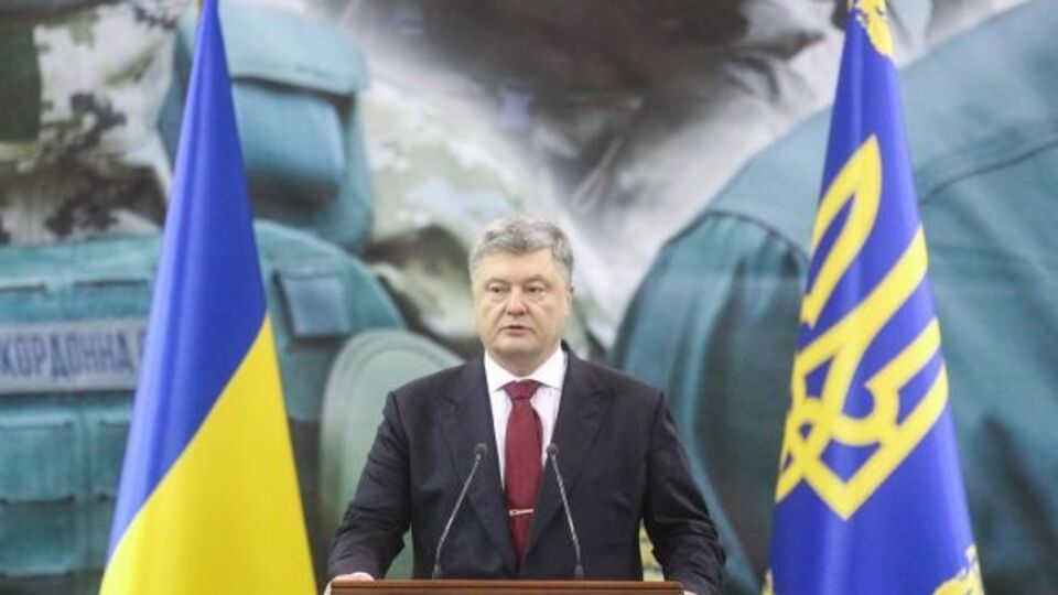 Порошенко: Розраховую, що ті, хто найбільш активно рекламувався на темі недоторканності, не поміняють своєї позиції