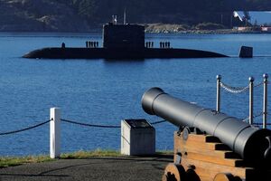 Субмарина вооружена 24 торпедами