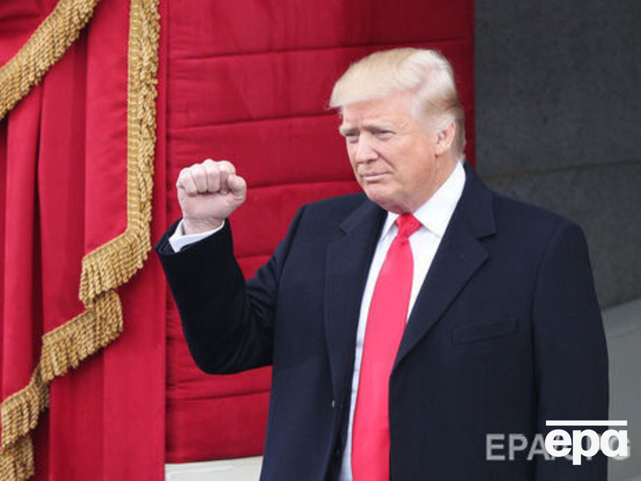 Трамп опасается раскрытия данных о секретных операциях спецслужб США в связи с публикацией документов по убийству Кеннеди, пишет Politico