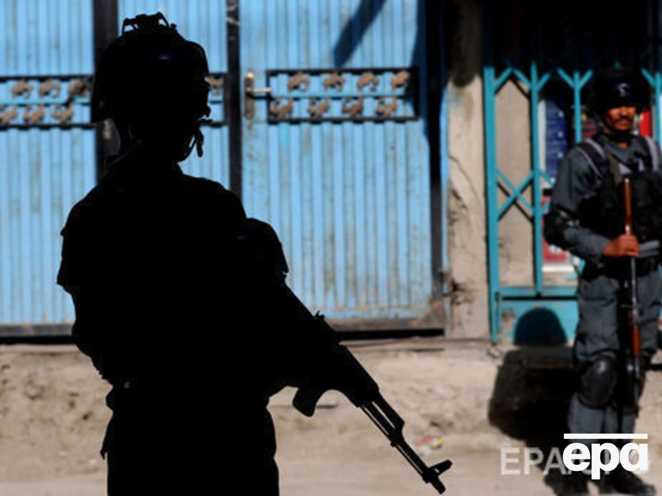 Унаслідок двох вибухів в Афганістані загинуло 17 осіб