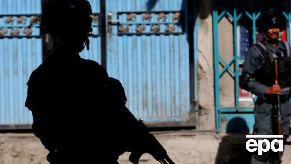 Унаслідок двох вибухів в Афганістані загинуло 17 осіб